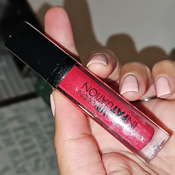 FusionBeauty InFATuation Liquid Plumping Lipstick, Screen Siren - Picture 5 of 6